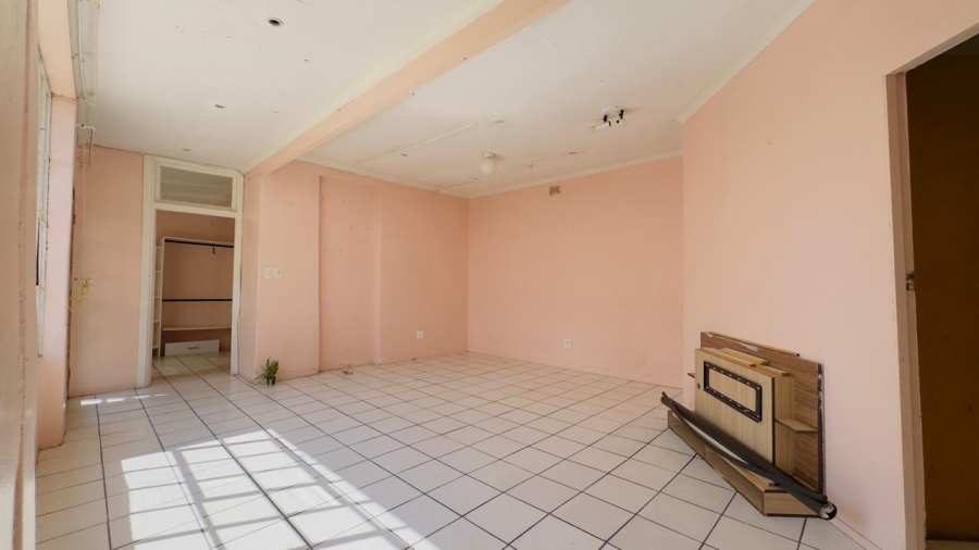 4 Bedroom Property for Sale in Bezuidenhout Valley Gauteng