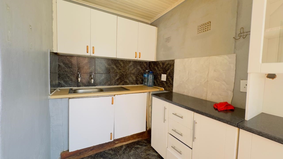 4 Bedroom Property for Sale in Bezuidenhout Valley Gauteng