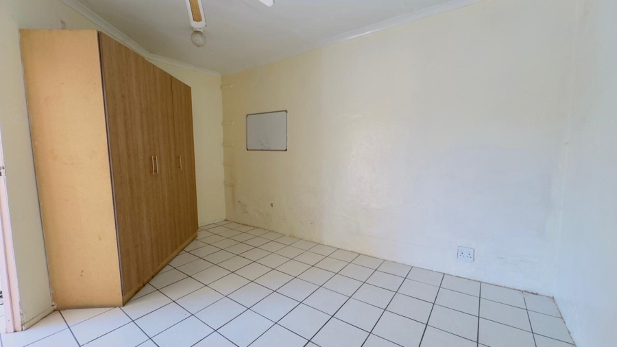 4 Bedroom Property for Sale in Bezuidenhout Valley Gauteng