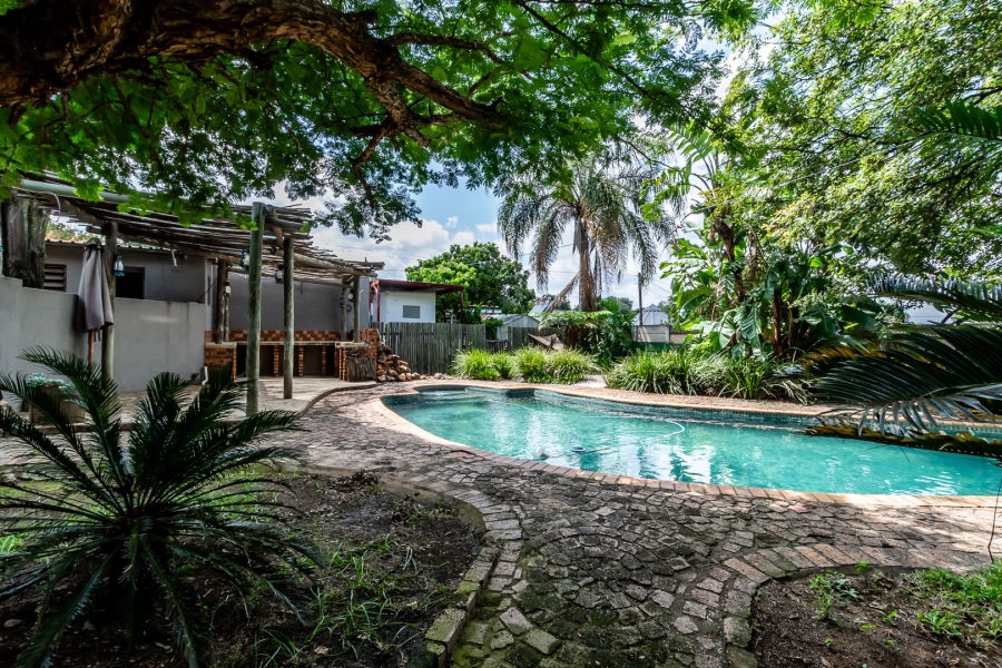 5 Bedroom Property for Sale in Rietfontein Gauteng