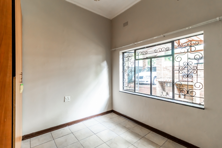 5 Bedroom Property for Sale in Rietfontein Gauteng