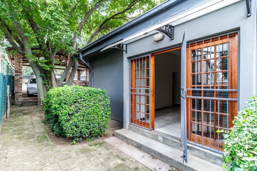 5 Bedroom Property for Sale in Rietfontein Gauteng