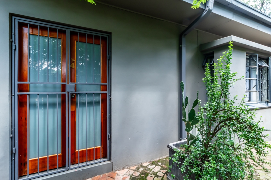 5 Bedroom Property for Sale in Rietfontein Gauteng