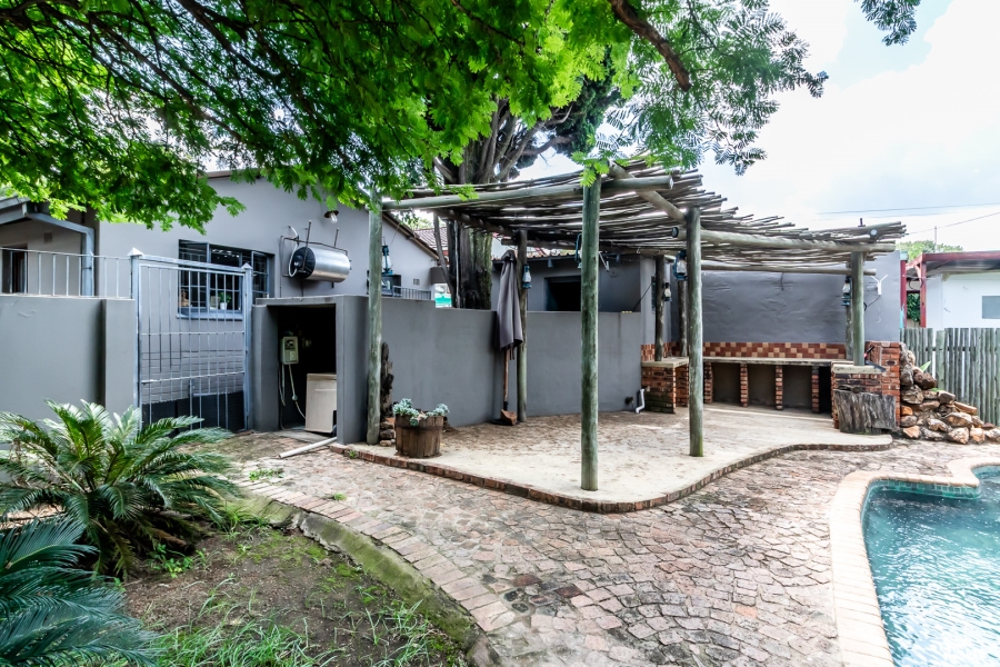 5 Bedroom Property for Sale in Rietfontein Gauteng