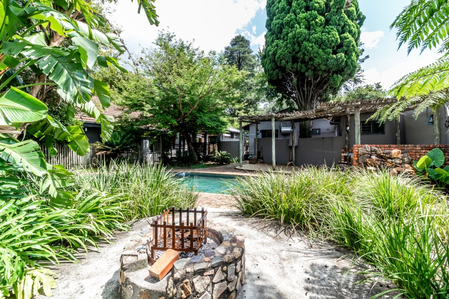 5 Bedroom Property for Sale in Rietfontein Gauteng