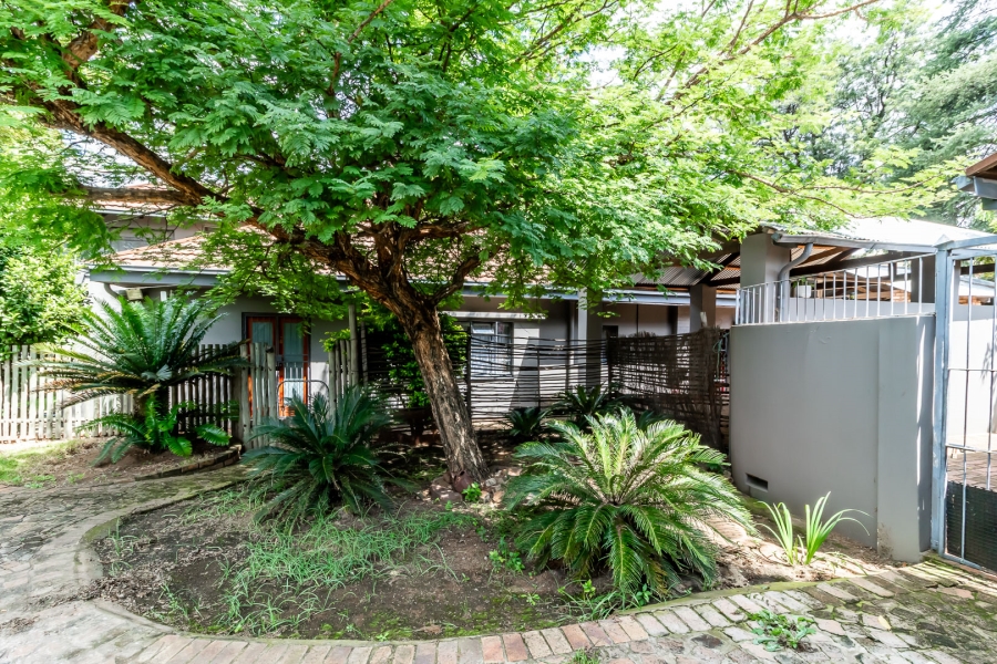 5 Bedroom Property for Sale in Rietfontein Gauteng