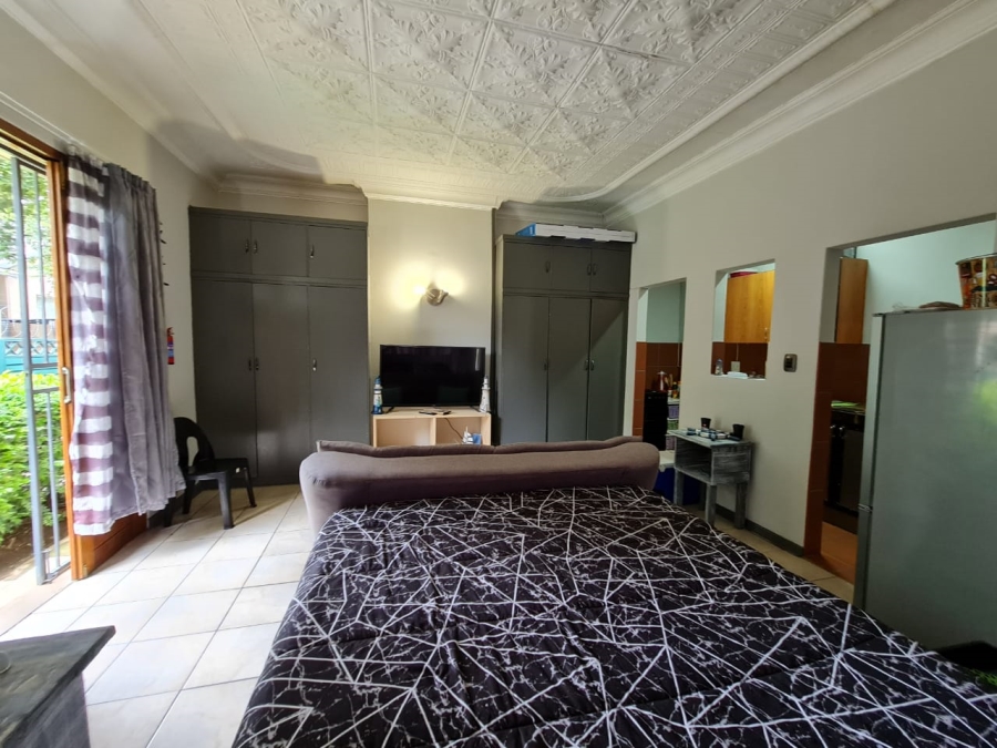 5 Bedroom Property for Sale in Rietfontein Gauteng