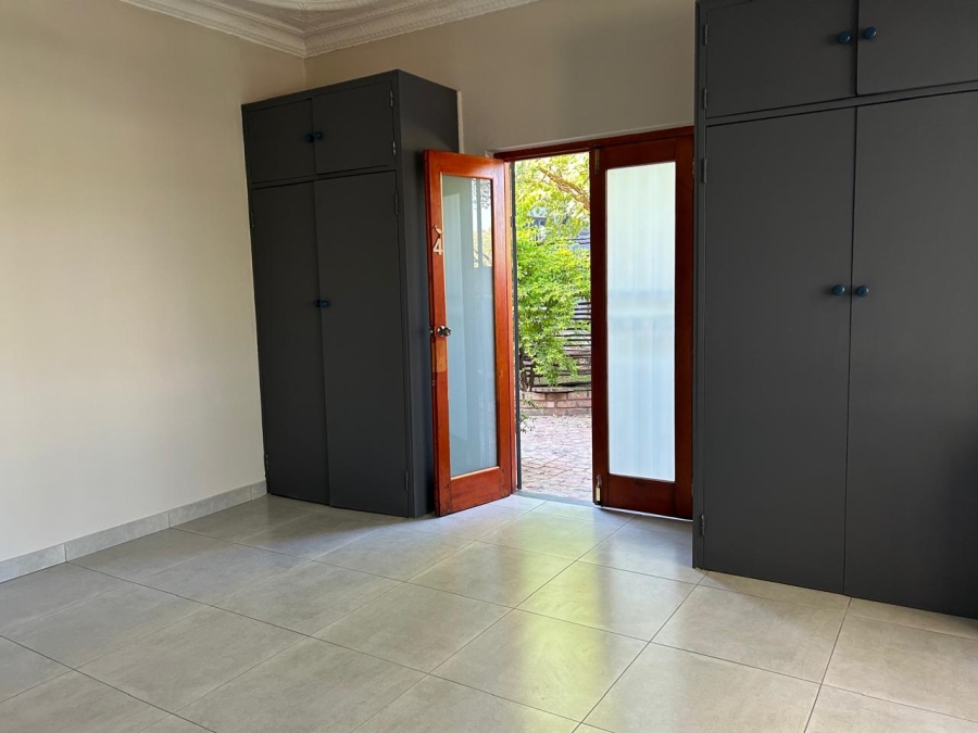 5 Bedroom Property for Sale in Rietfontein Gauteng