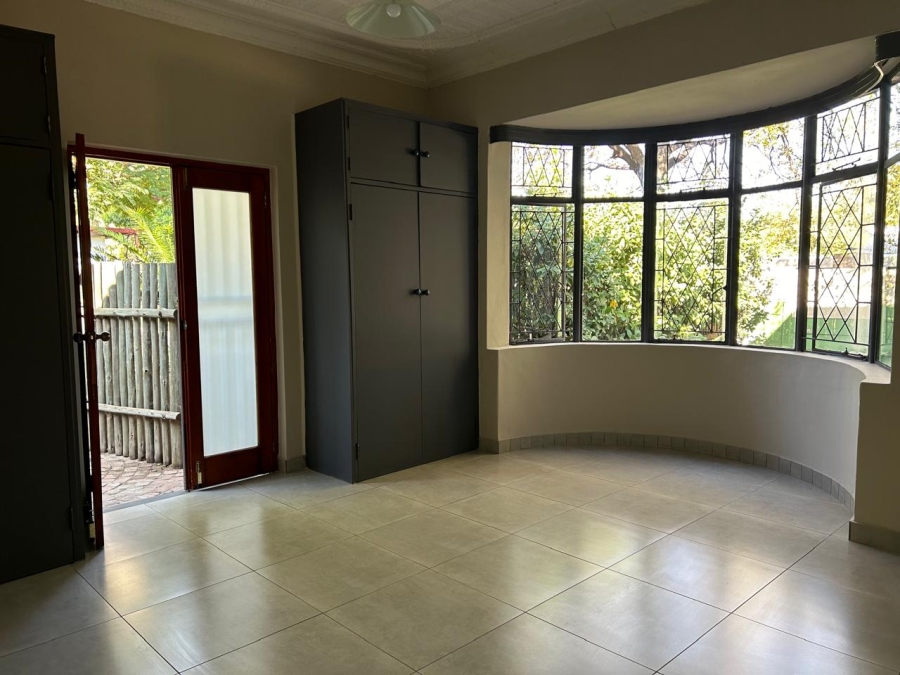 5 Bedroom Property for Sale in Rietfontein Gauteng