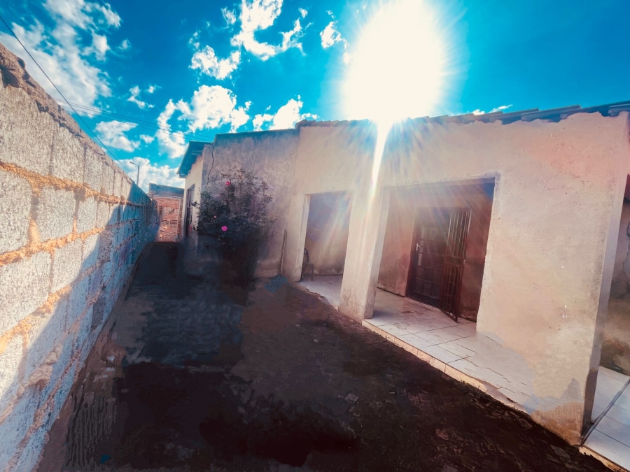 3 Bedroom Property for Sale in Etwatwa Gauteng