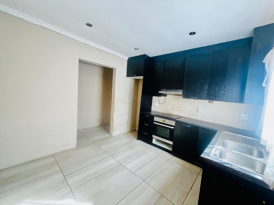3 Bedroom Property for Sale in Etwatwa Gauteng