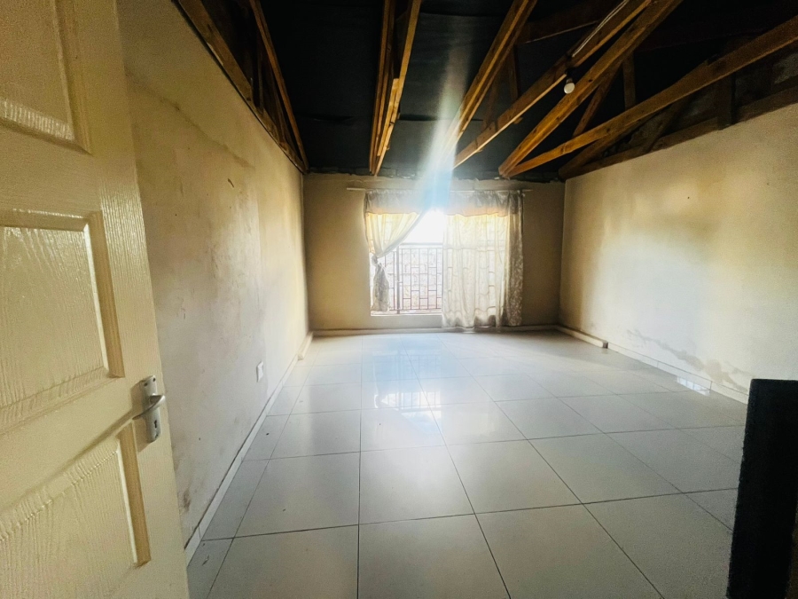 3 Bedroom Property for Sale in Etwatwa Gauteng