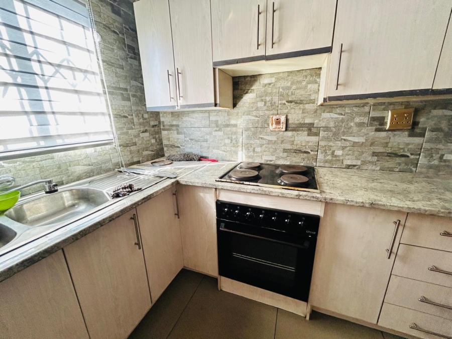 2 Bedroom Property for Sale in New Payneville Gauteng