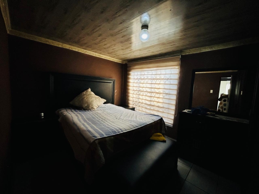 2 Bedroom Property for Sale in New Payneville Gauteng