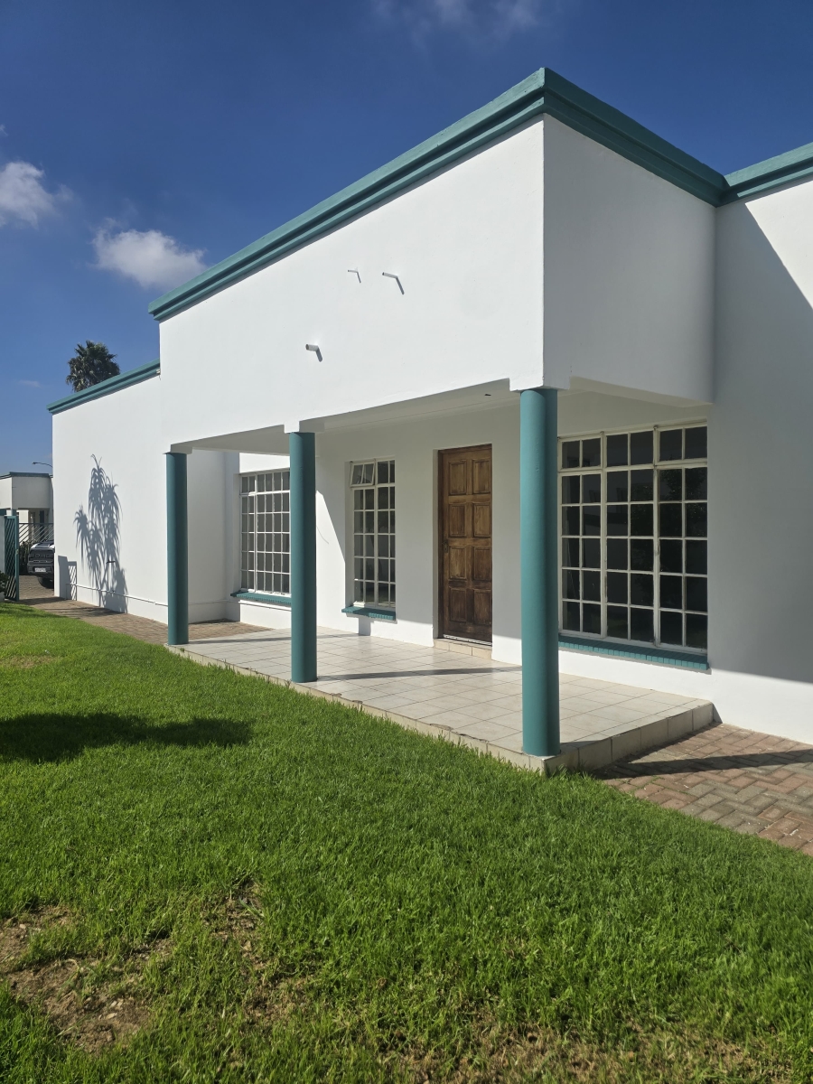 3 Bedroom Property for Sale in Hectorton Gauteng