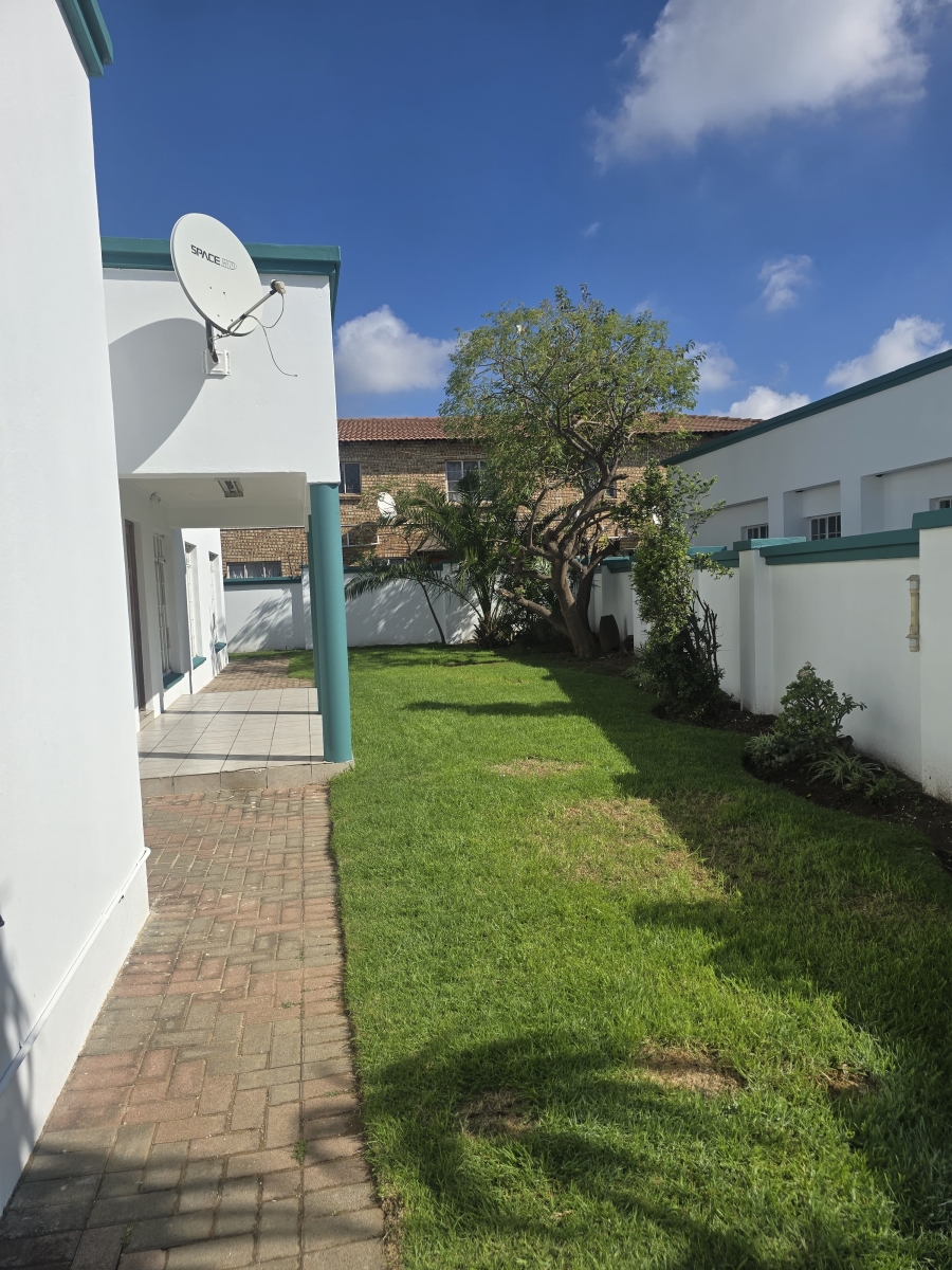 3 Bedroom Property for Sale in Hectorton Gauteng