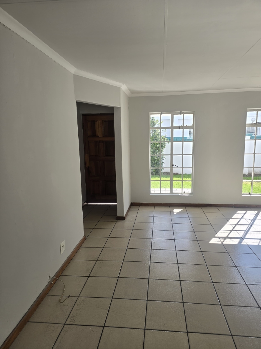 3 Bedroom Property for Sale in Hectorton Gauteng