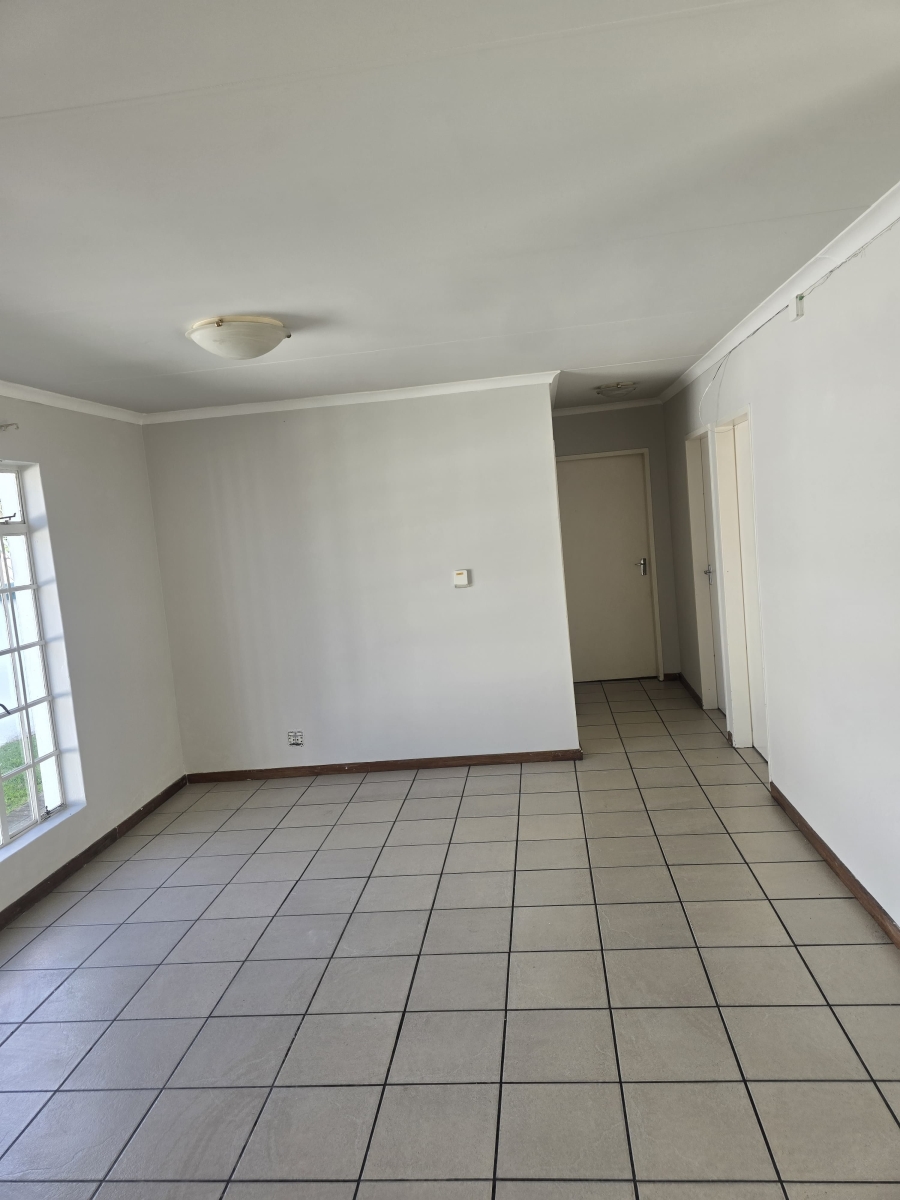 3 Bedroom Property for Sale in Hectorton Gauteng