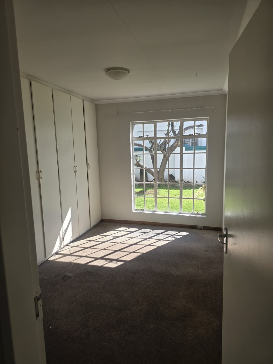 3 Bedroom Property for Sale in Hectorton Gauteng