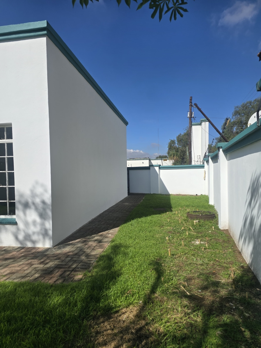 3 Bedroom Property for Sale in Hectorton Gauteng