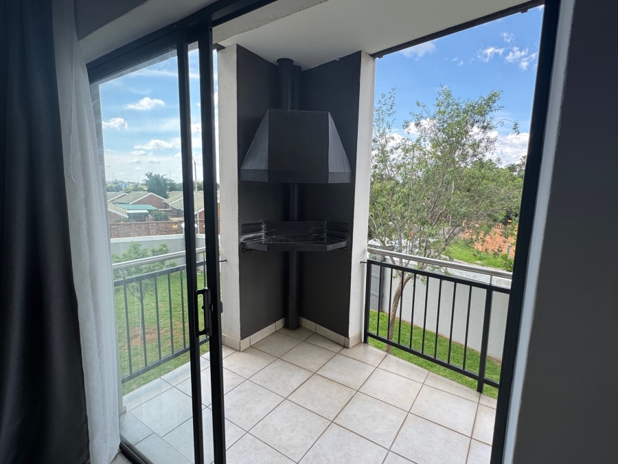 2 Bedroom Property for Sale in Elardus Park Gauteng