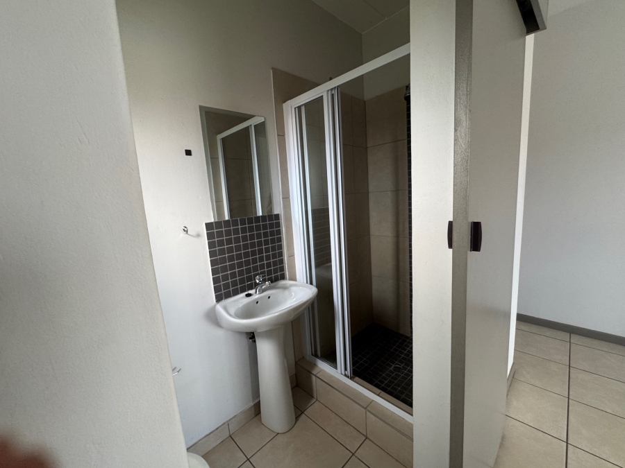 2 Bedroom Property for Sale in Elardus Park Gauteng