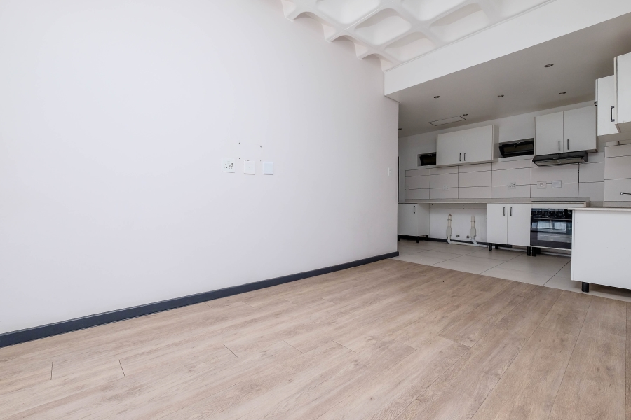 To Let 2 Bedroom Property for Rent in Illovo Gauteng