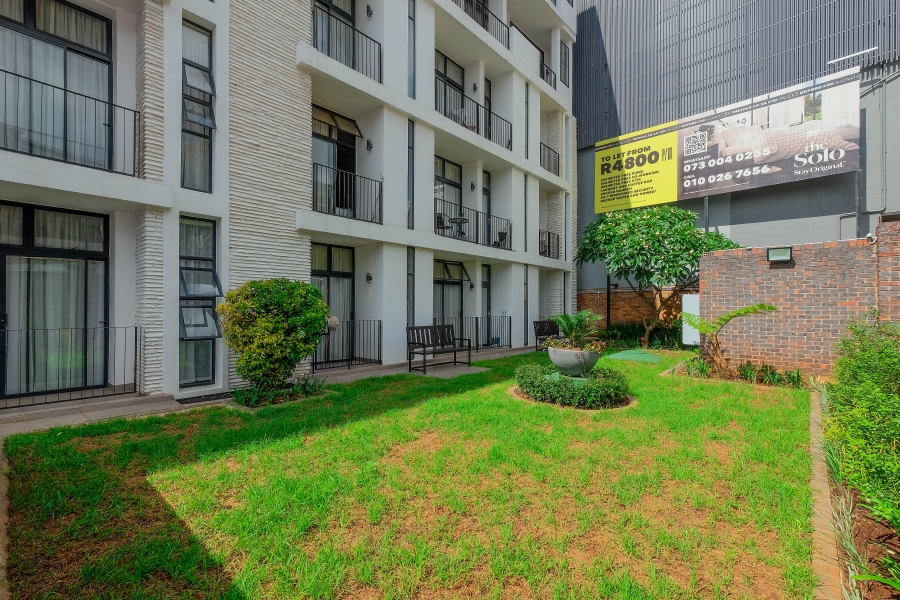 To Let 2 Bedroom Property for Rent in Illovo Gauteng