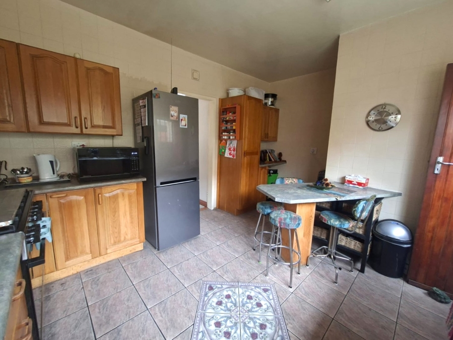 3 Bedroom Property for Sale in Three Rivers Proper Gauteng