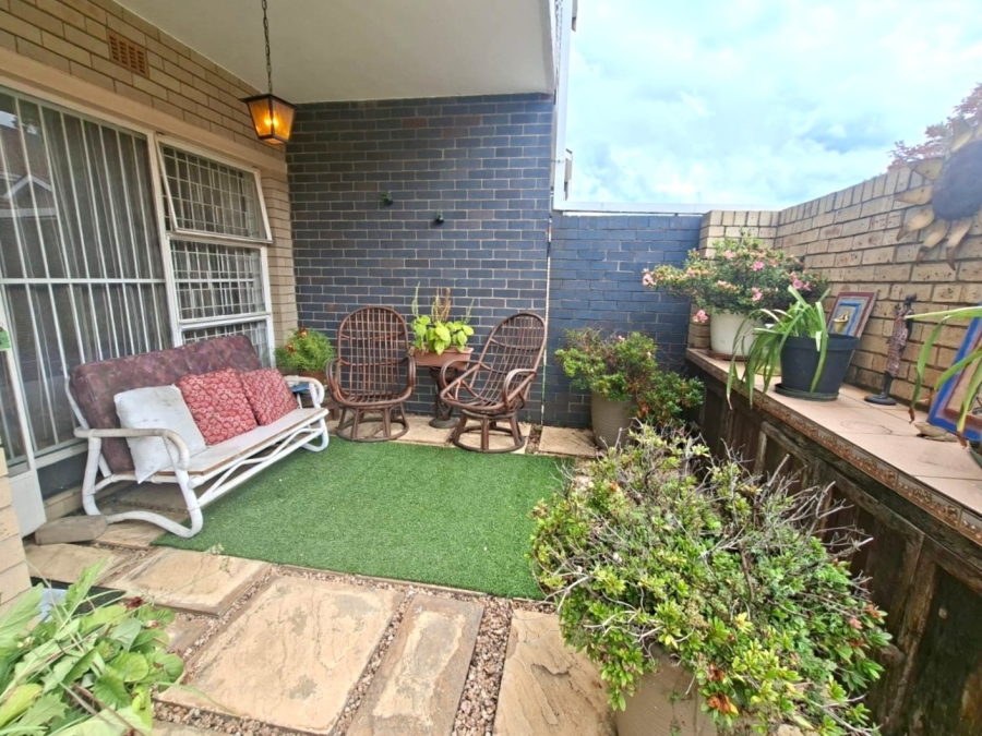 3 Bedroom Property for Sale in Three Rivers Proper Gauteng