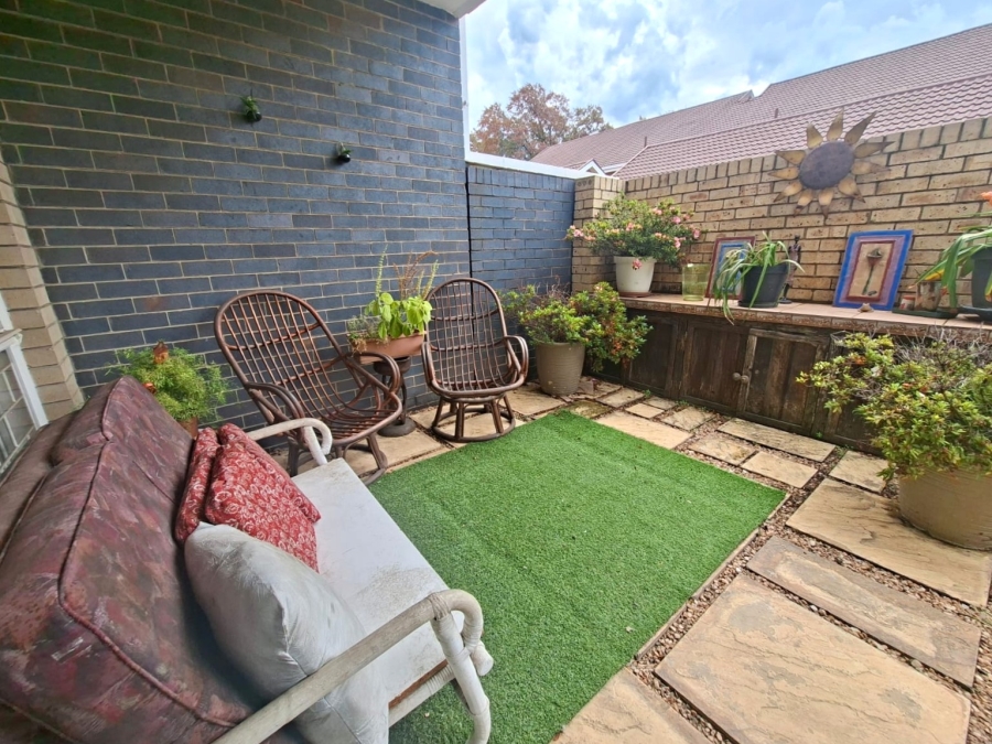 3 Bedroom Property for Sale in Three Rivers Proper Gauteng