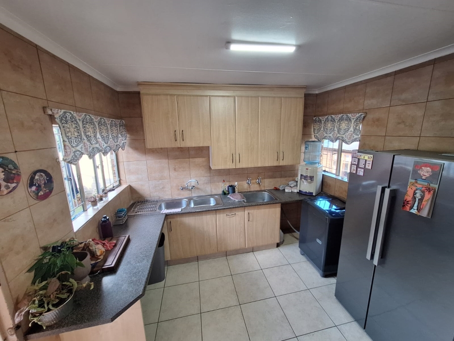 5 Bedroom Property for Sale in Vanderbijlpark SE Gauteng