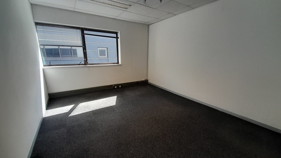 To Let Commercial Property for Rent in Vorna Valley Gauteng