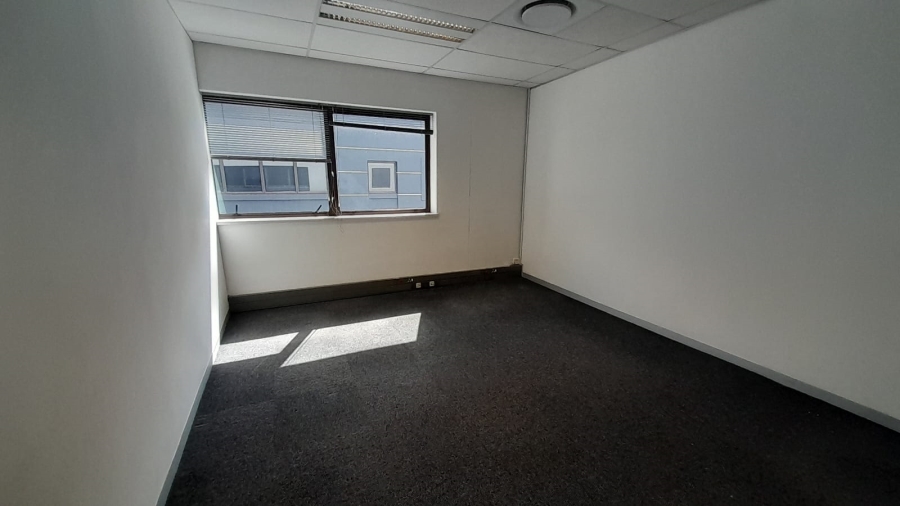 To Let Commercial Property for Rent in Vorna Valley Gauteng