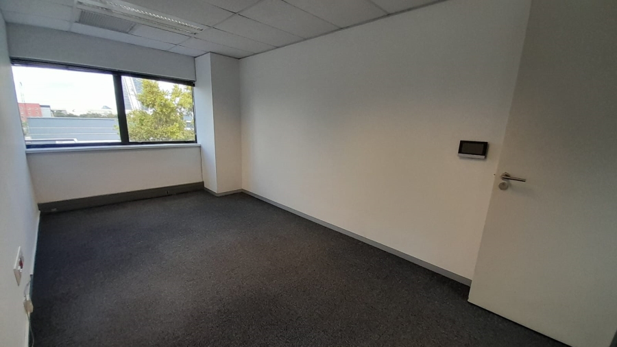 To Let Commercial Property for Rent in Vorna Valley Gauteng