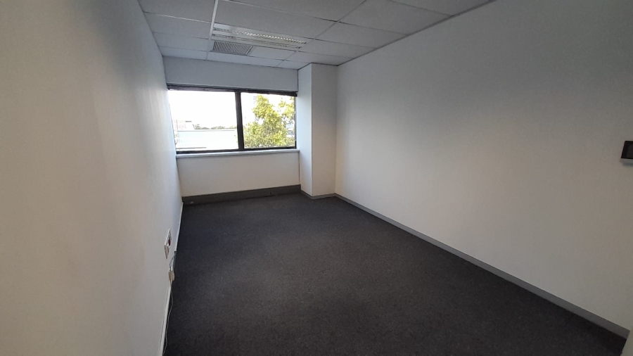 To Let Commercial Property for Rent in Vorna Valley Gauteng