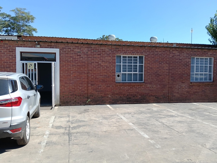 To Let Commercial Property for Rent in Waltloo Gauteng