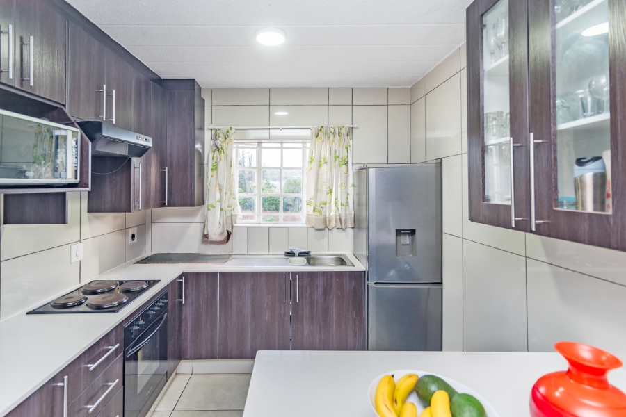 3 Bedroom Property for Sale in Roodekrans Gauteng