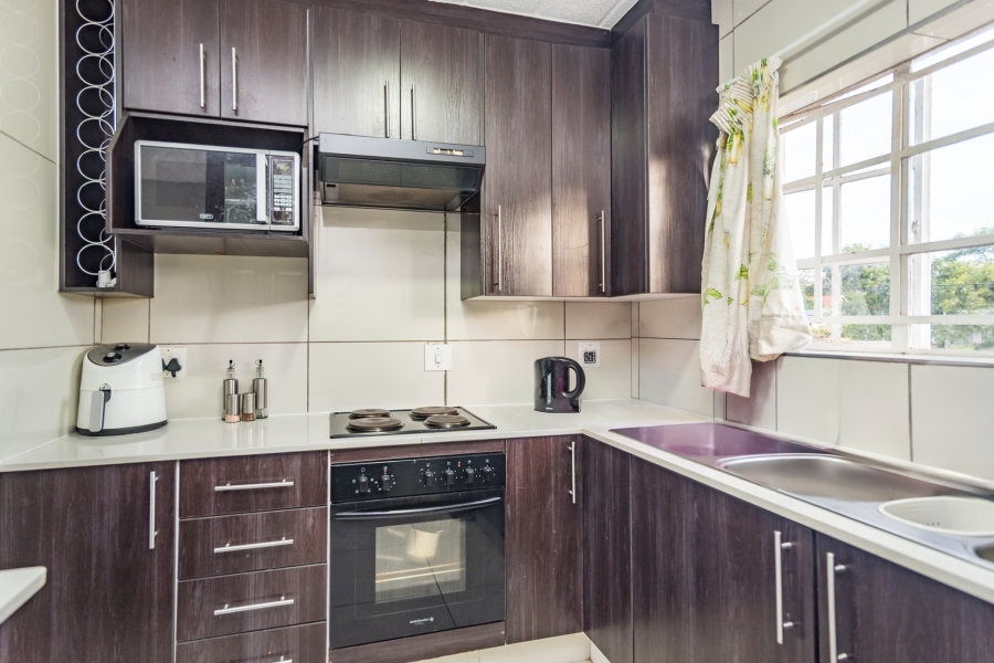 3 Bedroom Property for Sale in Roodekrans Gauteng
