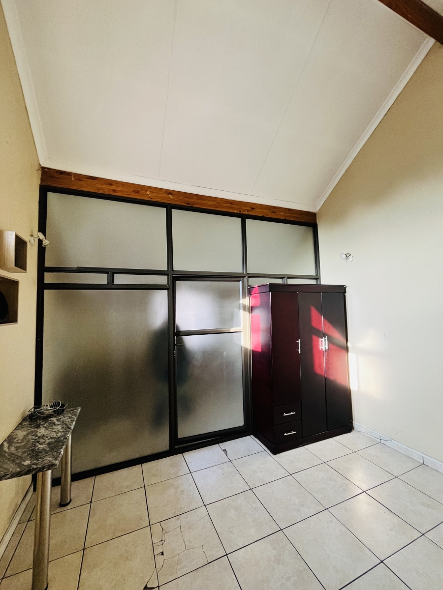 3 Bedroom Property for Sale in Vanderbijlpark SE 10 Gauteng