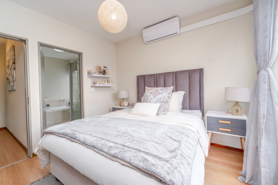 2 Bedroom Property for Sale in Broadacres Gauteng