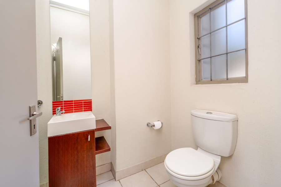 2 Bedroom Property for Sale in Broadacres Gauteng