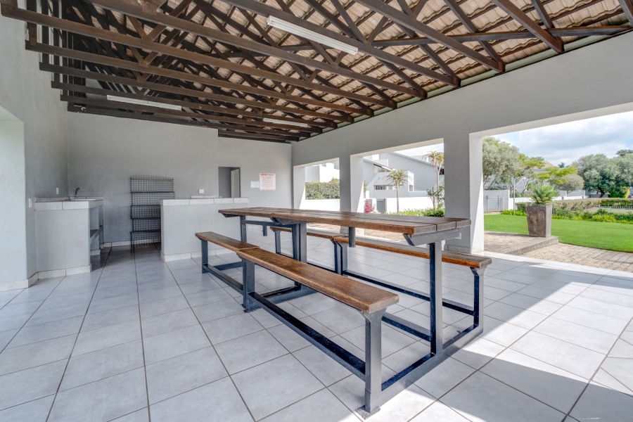 2 Bedroom Property for Sale in Broadacres Gauteng
