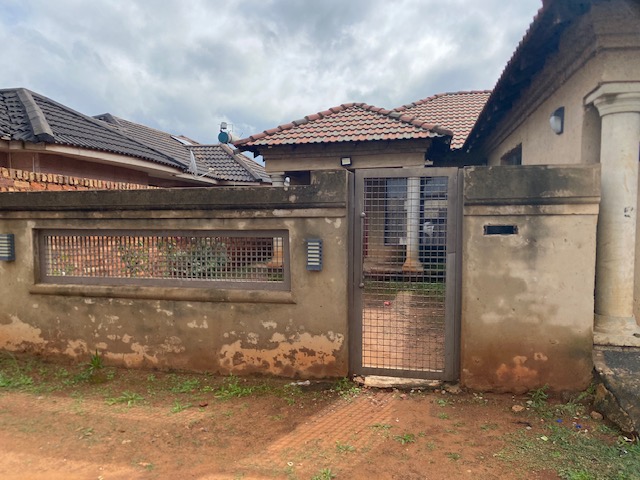 3 Bedroom Property for Sale in Vosloorus Gauteng