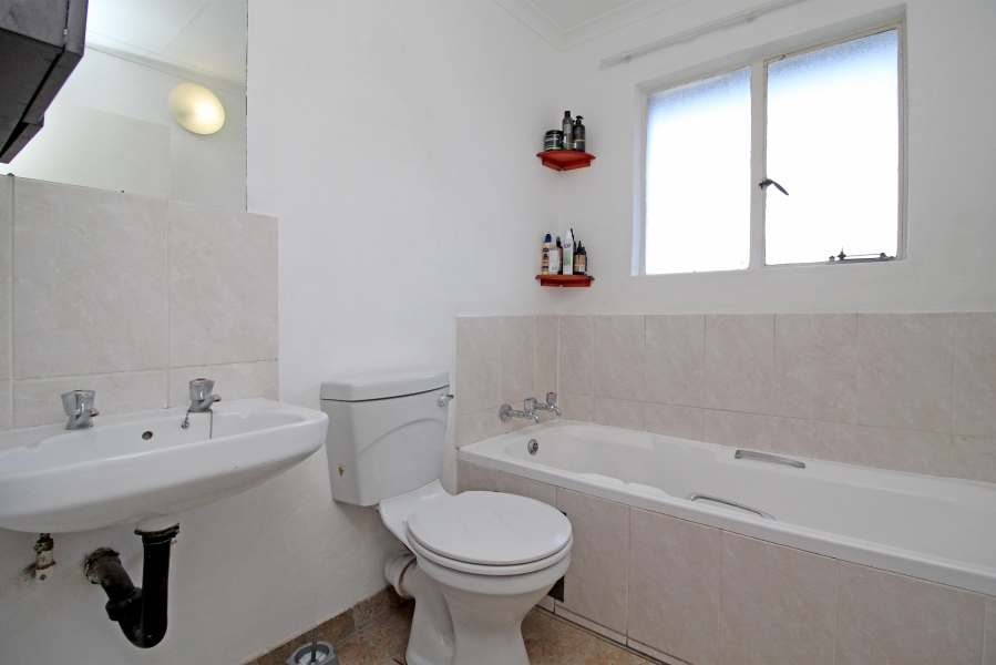 2 Bedroom Property for Sale in Northgate Gauteng