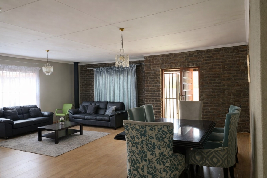 3 Bedroom Property for Sale in Mohlakeng Gauteng