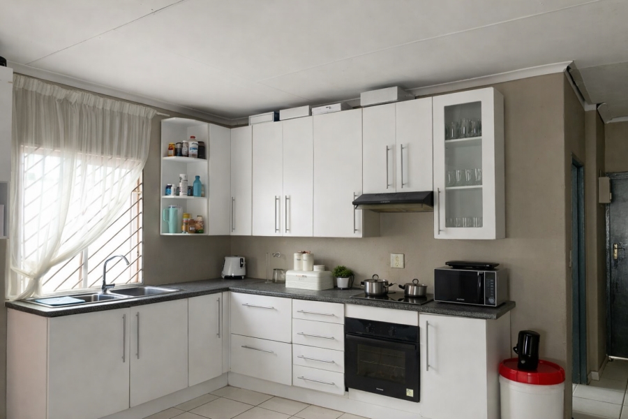 3 Bedroom Property for Sale in Mohlakeng Gauteng