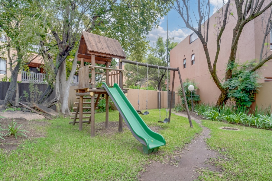 1 Bedroom Property for Sale in Lonehill Gauteng