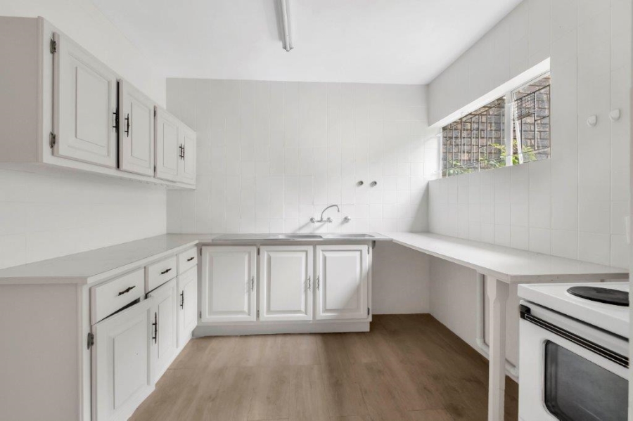 2 Bedroom Property for Sale in Linden Gauteng