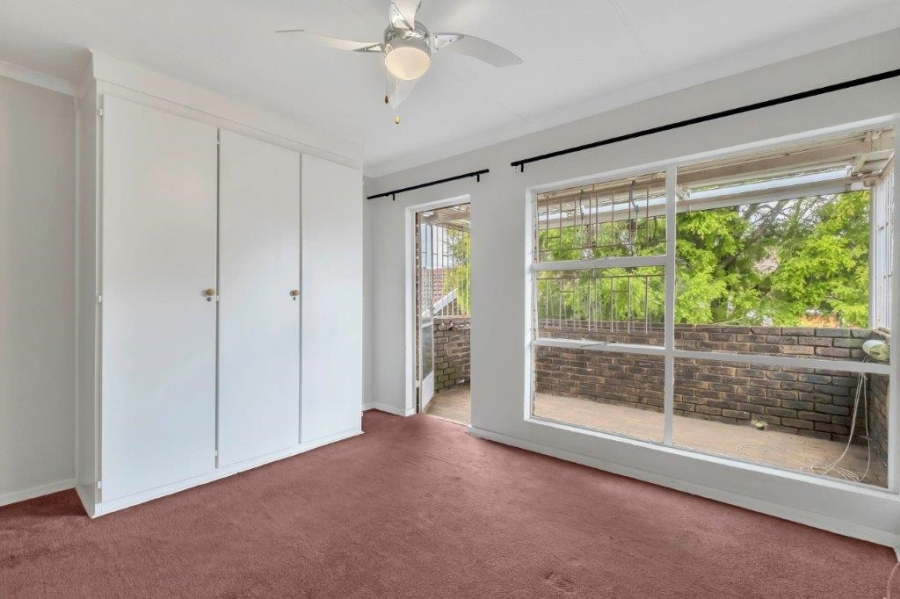 2 Bedroom Property for Sale in Linden Gauteng